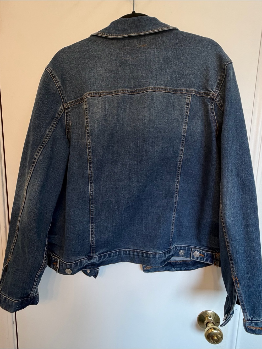 Classic Blue Jean Jacket - Picture 6 of 9